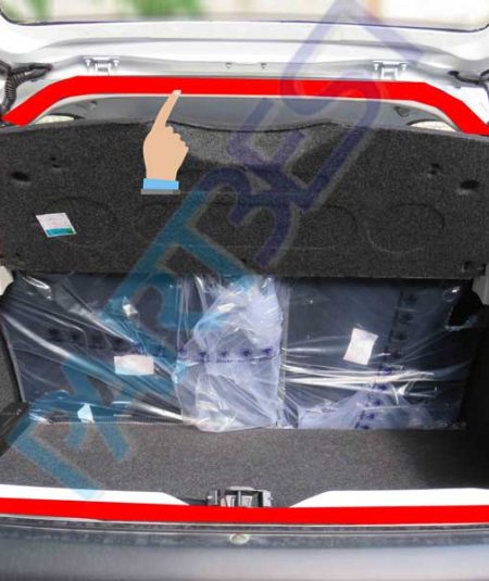 Peugeot 206HB mastic trunk lid bar